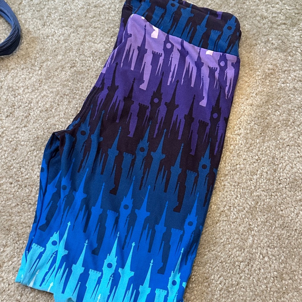 Disney LuLaRoe CastlePatterned Leggings